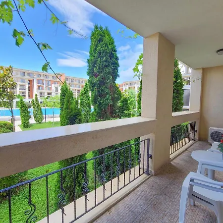 Prestige - Private Apartment-bsr Апартамент 4*