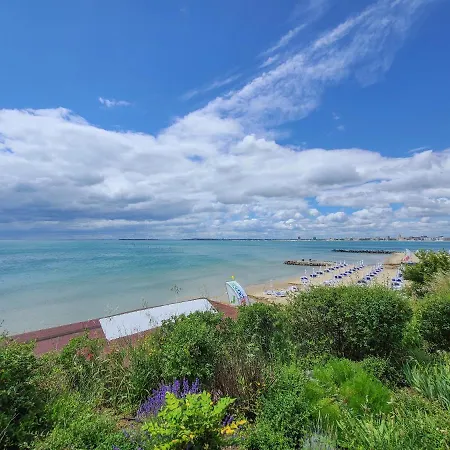 Prestige - Private Apartment-bsr Свети Влас